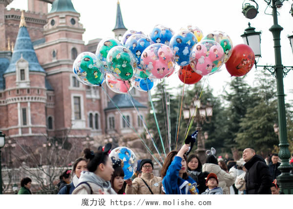 上海迪士尼乐园气球城堡图片